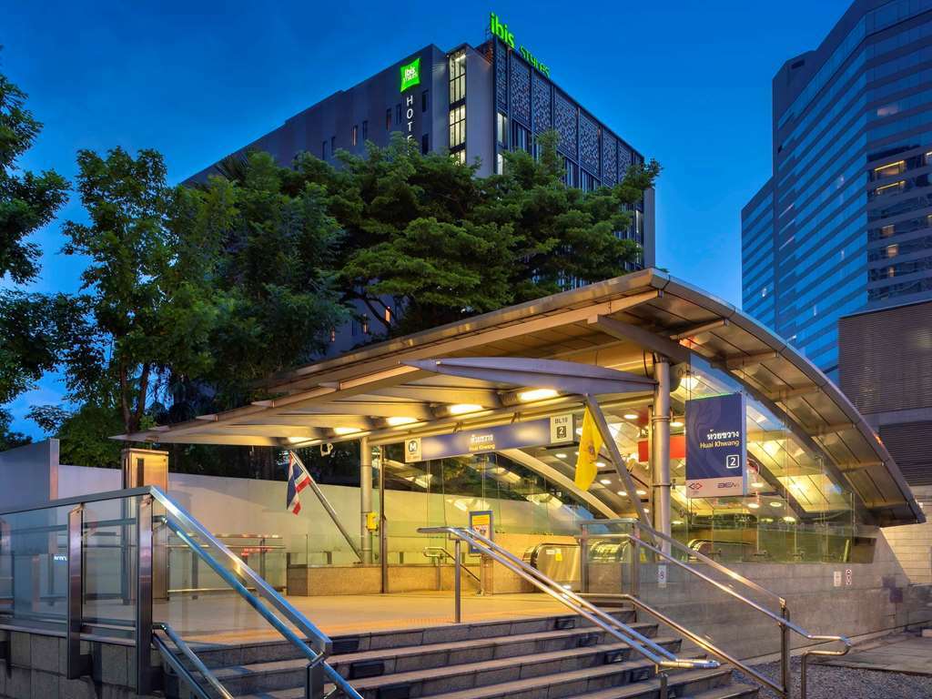 Ibis Styles Bangkok Ratchada Hotel Exterior photo